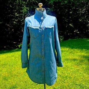 Levi's Long Sleeve Tunic Shirt size S/P